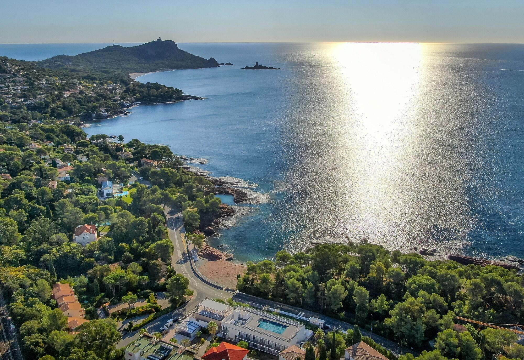 Hotel Sowell Family Riviera Saint-Raphaël Zewnętrze zdjęcie