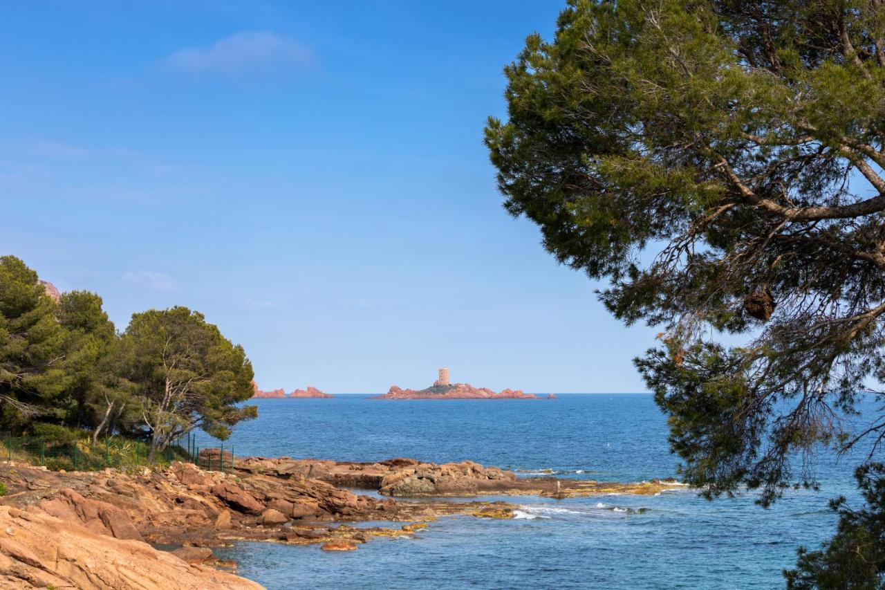 Hotel Sowell Family Riviera Saint-Raphaël Zewnętrze zdjęcie